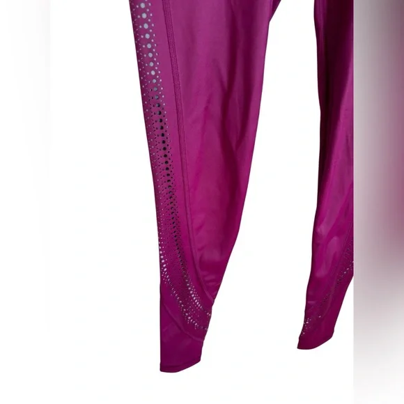 Victoria's Secret Magenta Leggings - Picture 2 of 5